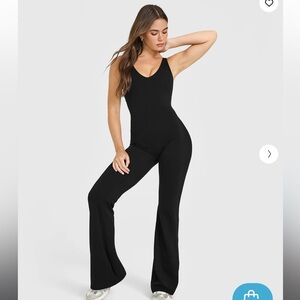 SOFTMOTION™ SCOOP BACK FLARED ALL IN ONE LONG WITH WHITE LOGO